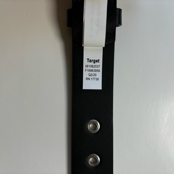 Ava & Viv Faux Leather Black Belt with Silver Grommets - Size 4x - 90s / Y2K - Picture 5 of 5